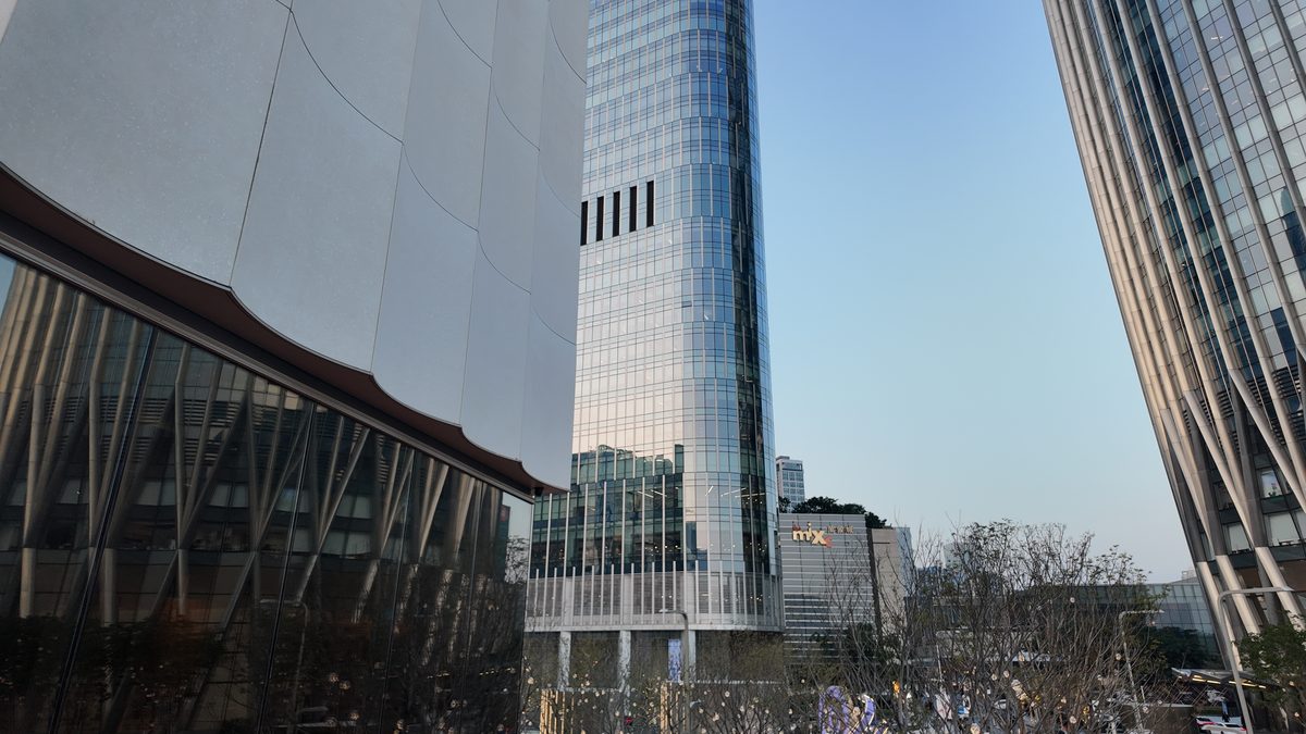 Футуристическая архитектура Шэньчжэня